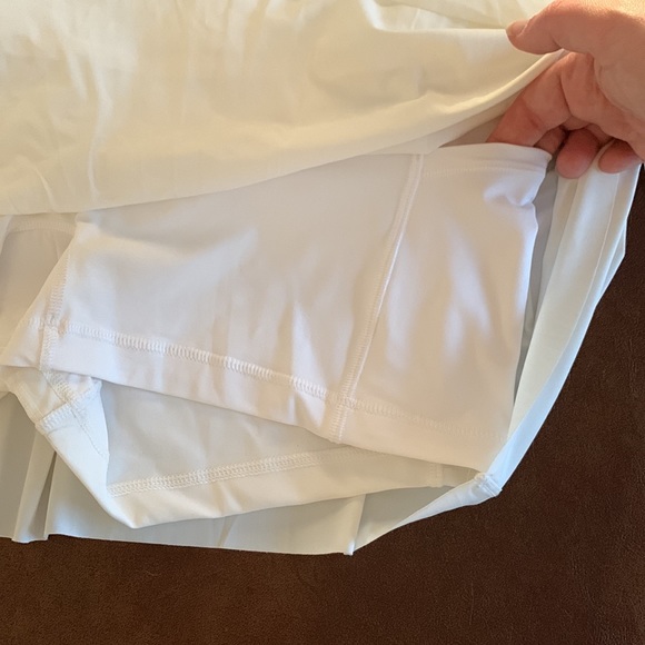 Lululemon skort, Lost in pace skirt - Picture 3 of 5